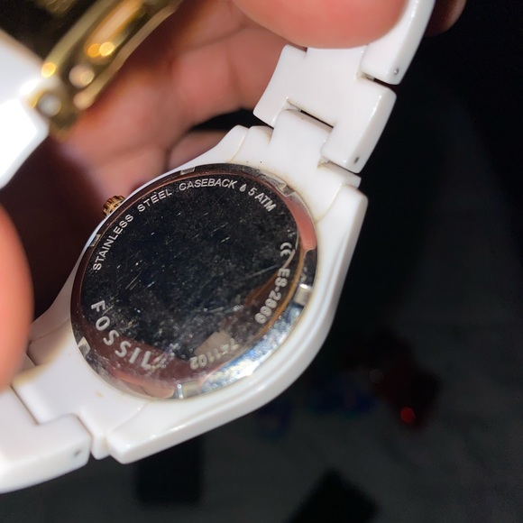 WHITE WOMENS FOSSIL WATCH - Picture 7 of 10